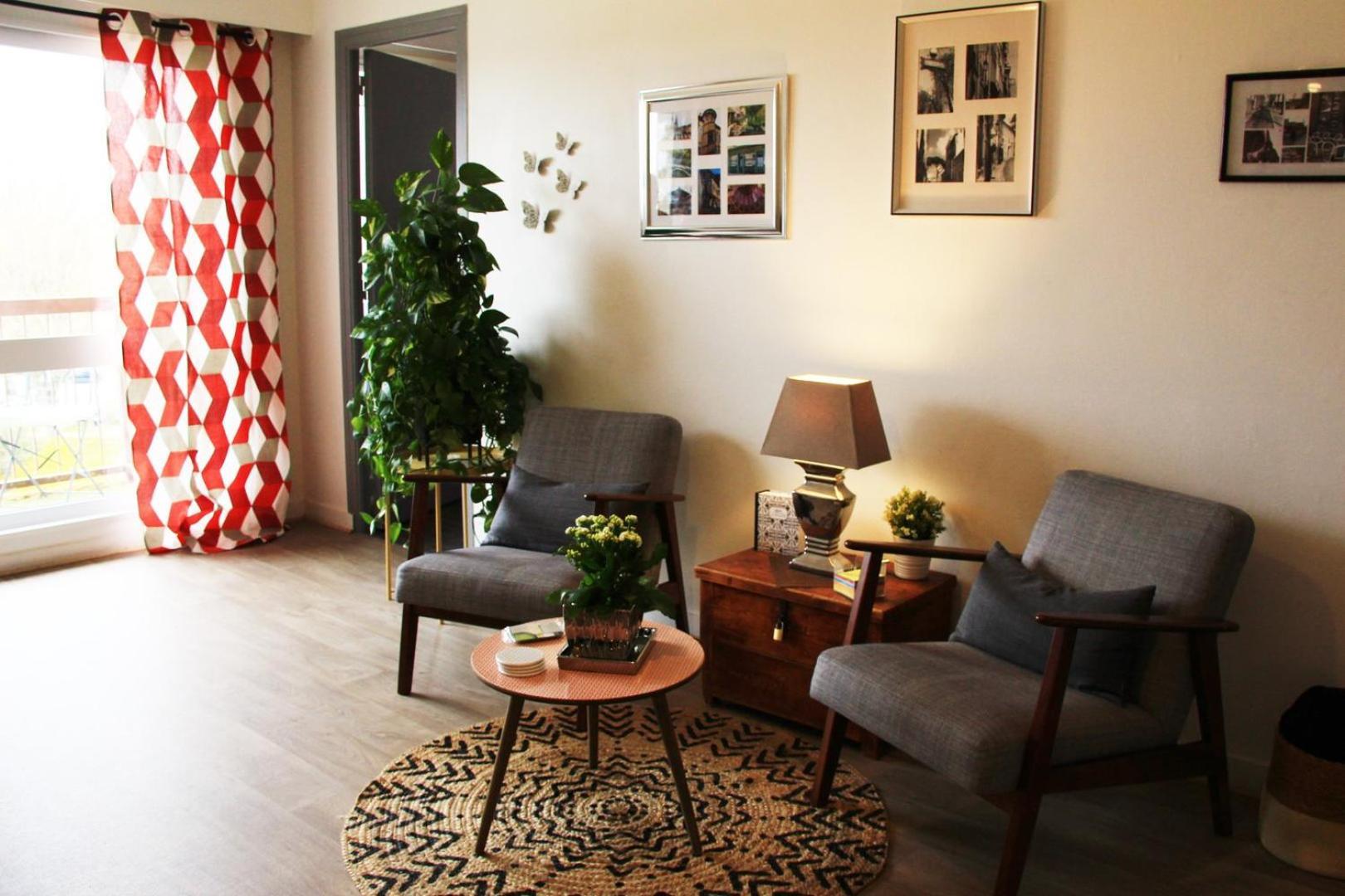 Le Clos Pichot - Studio Avec Balcon, Parking Prive - 5Mn Gare Chartres Zewnętrze zdjęcie